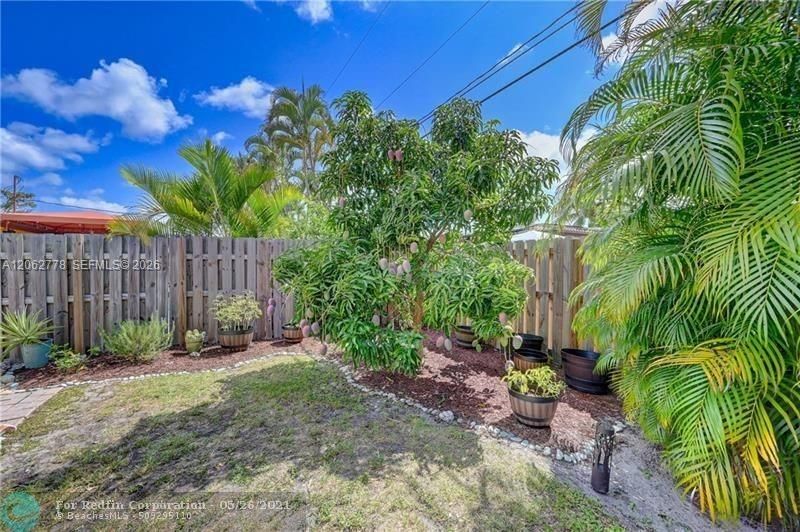 На продажу: $499,000 (3 спален, 2 ванн, 1292 Квадратных фут)