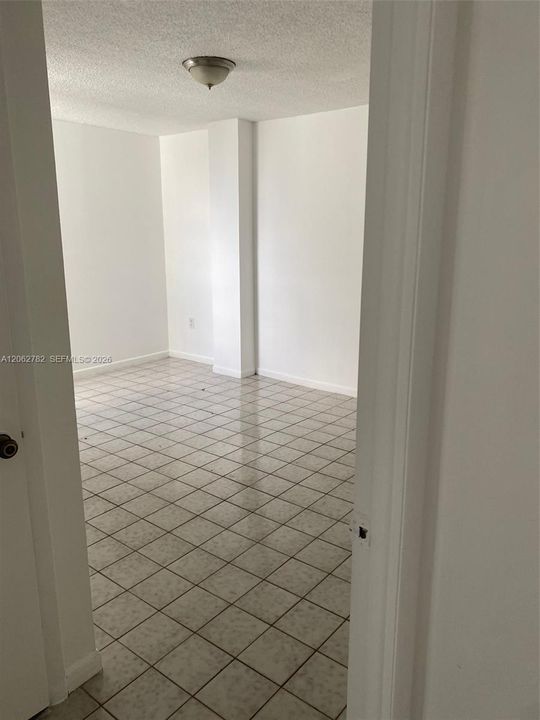 For Rent: $1,850 (2 beds, 2 baths, 882 Square Feet)