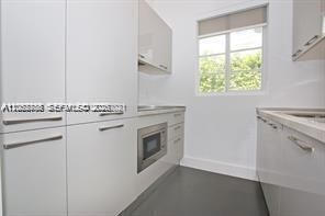 В аренду: $2,300 (1 спален, 1 ванн, 609 Квадратных фут)