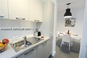 В аренду: $2,300 (1 спален, 1 ванн, 609 Квадратных фут)