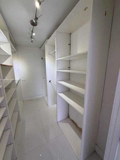 В аренду: $5,750 (2 спален, 2 ванн, 1522 Квадратных фут)