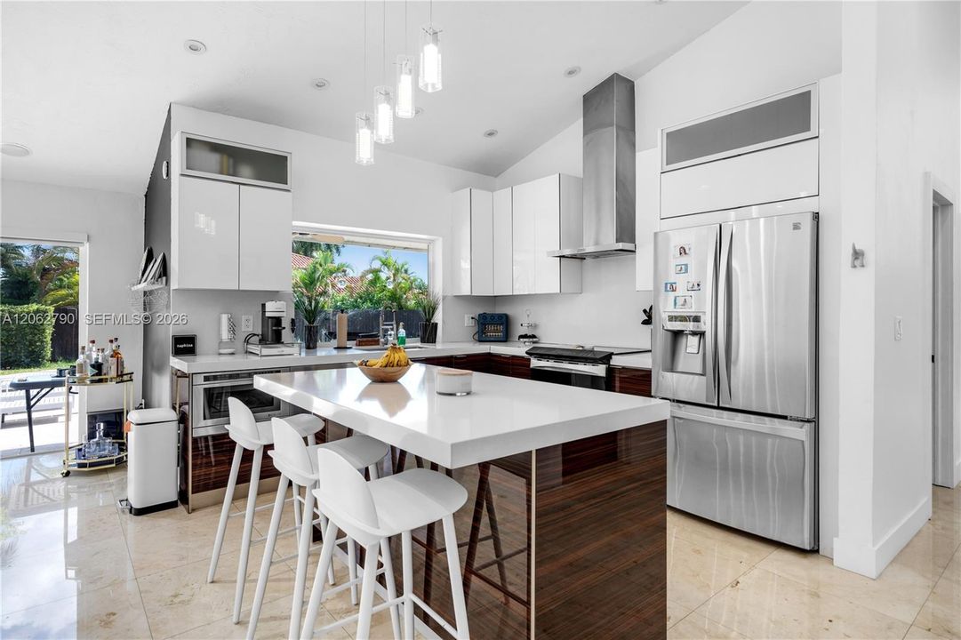 For Sale: $1,399,999 (4 beds, 3 baths, 2289 Square Feet)