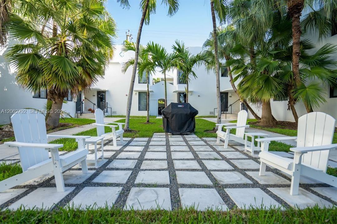1971 BAY DRIVE MIAMI BEACH FL 33141