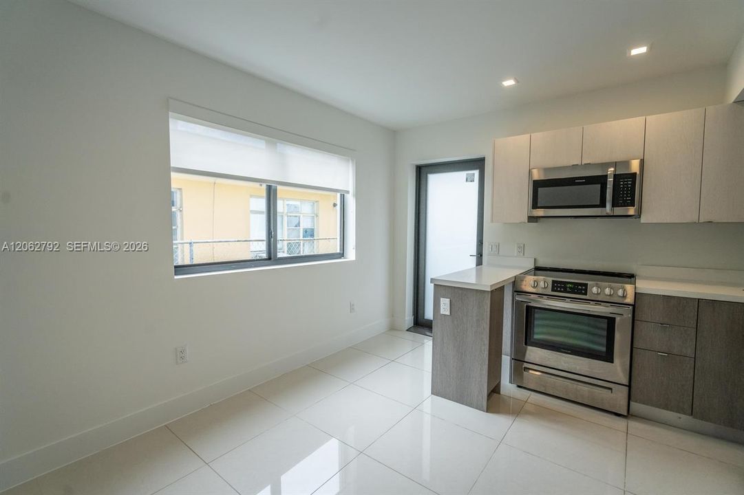 1971 BAY DRIVE # 110 MIAMI BEACH FL 33141