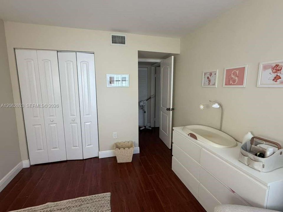 В аренду: $2,600 (2 спален, 2 ванн, 1000 Квадратных фут)