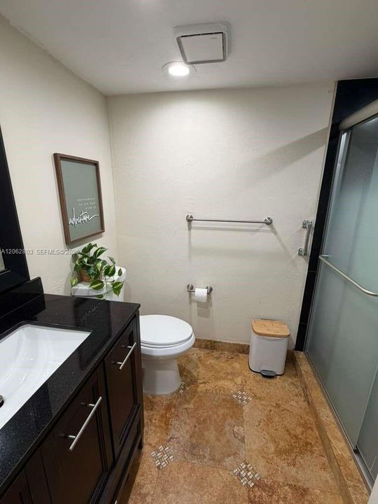 В аренду: $2,600 (2 спален, 2 ванн, 1000 Квадратных фут)