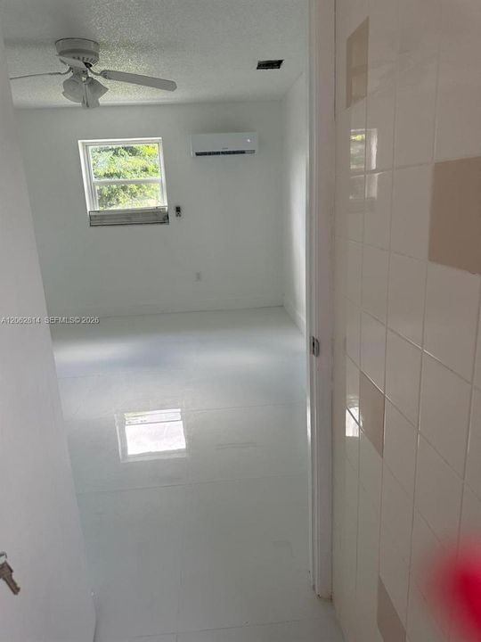 For Rent: $1,500 (1 beds, 1 baths, 1679 Square Feet)