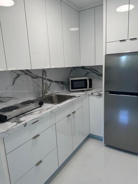 For Rent: $1,500 (1 beds, 1 baths, 1679 Square Feet)