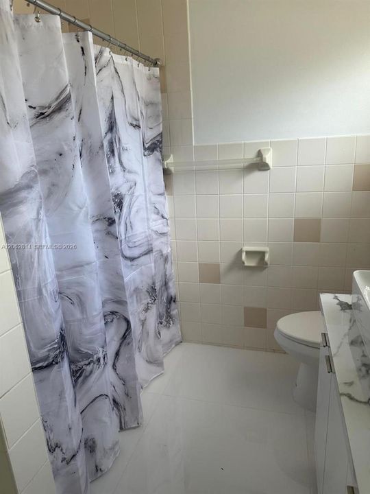 For Rent: $1,500 (1 beds, 1 baths, 1679 Square Feet)