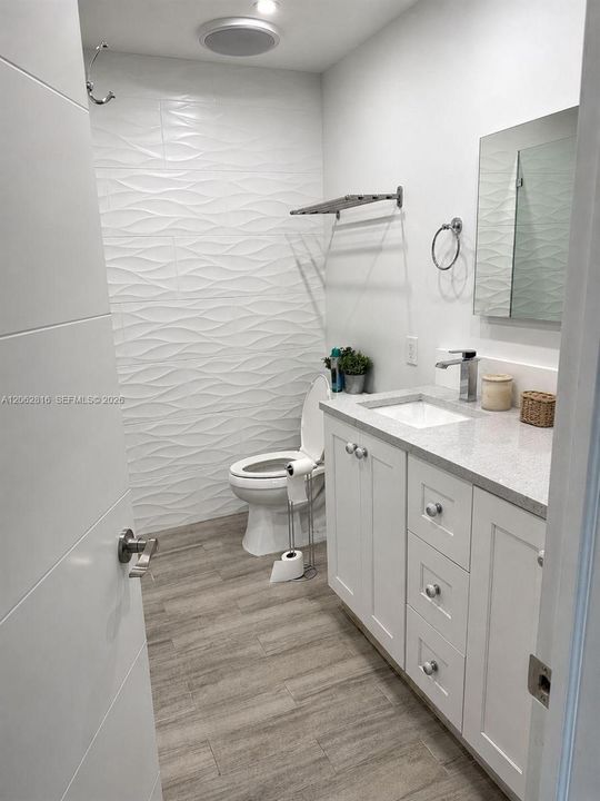 В аренду: $3,200 (2 спален, 2 ванн, 971 Квадратных фут)