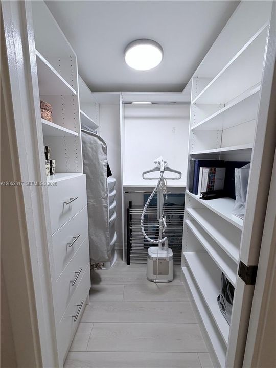 2ND BR CLOSET