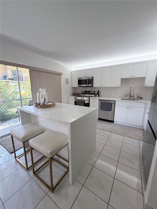 En Venta: $289,000 (2 camas, 2 baños, 1194 Pies cuadrados)