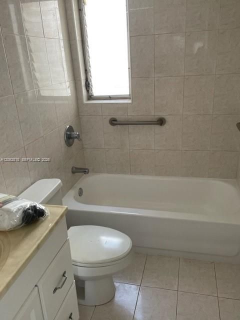 В аренду: $2,600 (1 спален, 1 ванн, 770 Квадратных фут)