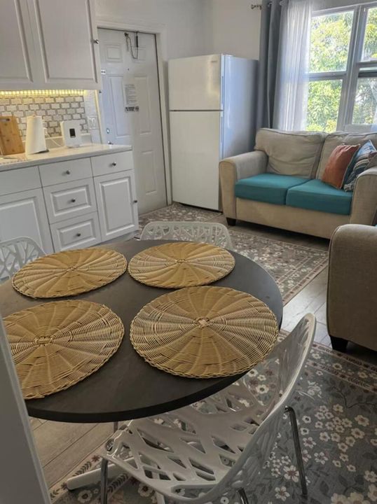 breakfast area