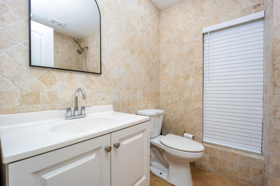 2nd bathroom