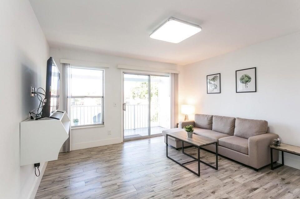 Living Area & Balcony
