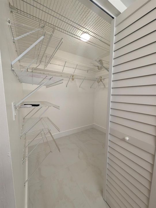 walkin closet