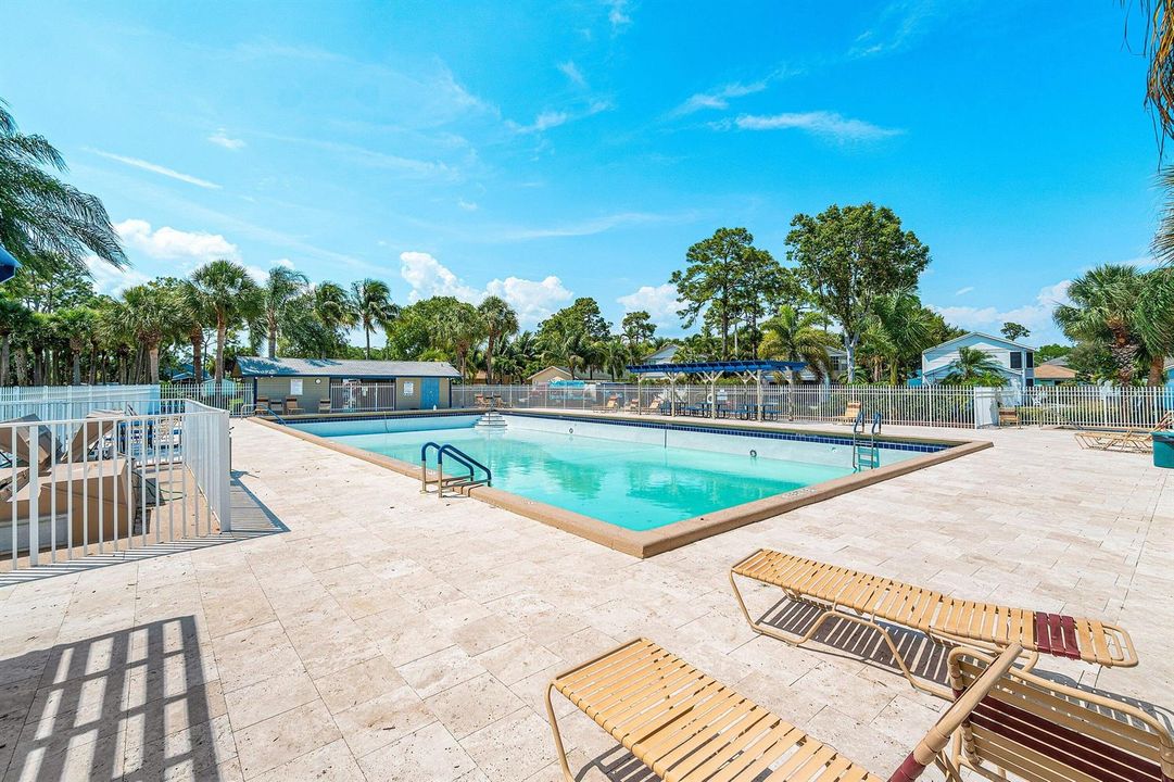 Community pool