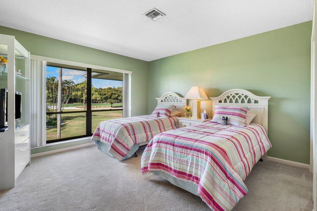Guest Bedroom or Den