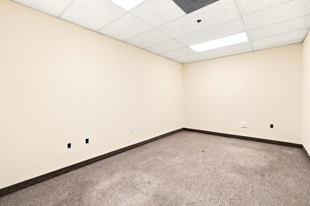 MEZZ OFFICE 2 03-Commercial Property Pho