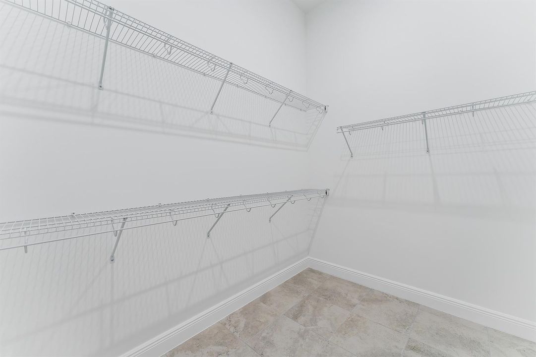 023-9333SWPepoliWay-PortSaintLucie-FL-FU