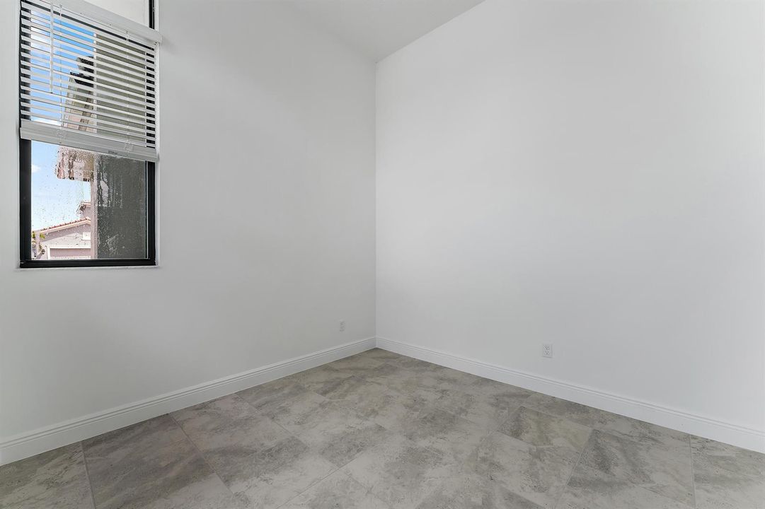 007-9333SWPepoliWay-PortSaintLucie-FL-FU