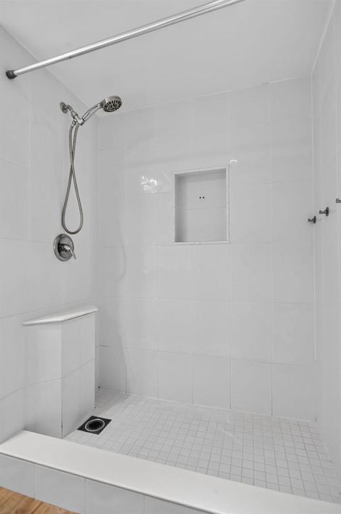39-web-or-mls-6410-4072