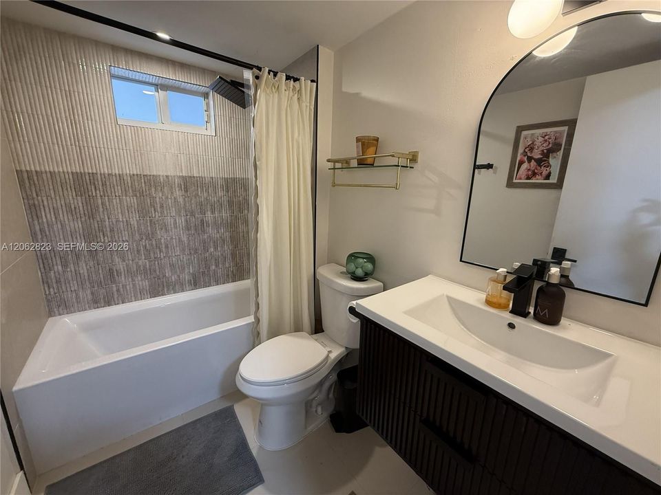 В аренду: $2,995 (2 спален, 2 ванн, 752 Квадратных фут)