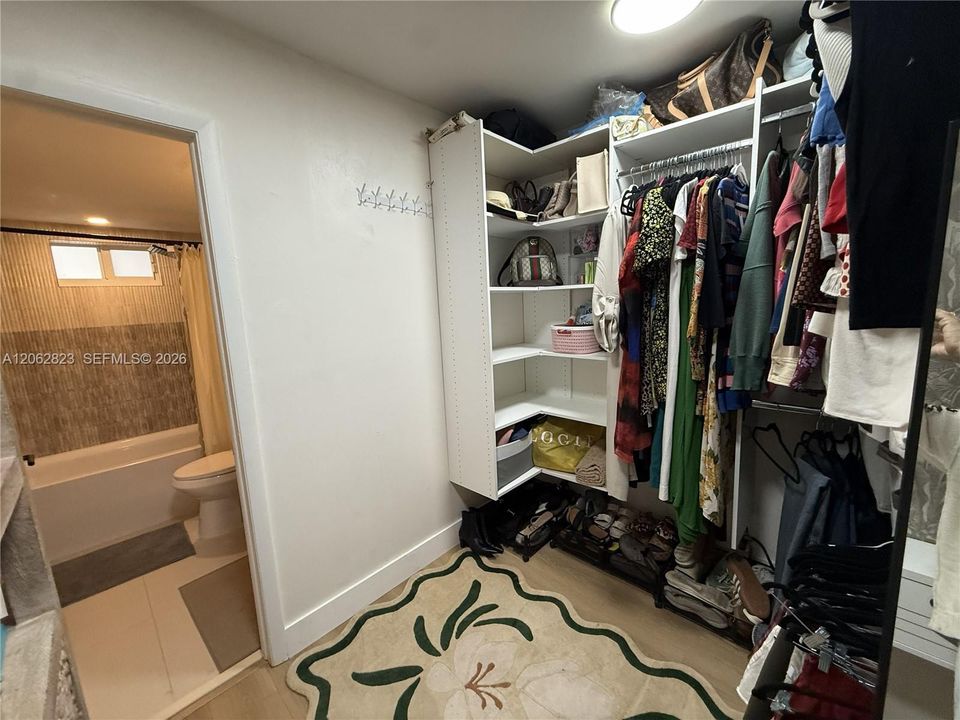 В аренду: $2,995 (2 спален, 2 ванн, 752 Квадратных фут)