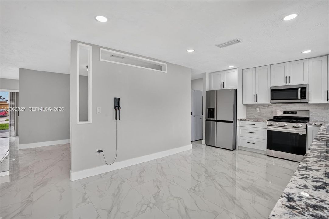 En Venta: $610,000 (3 camas, 2 baños, 1580 Pies cuadrados)