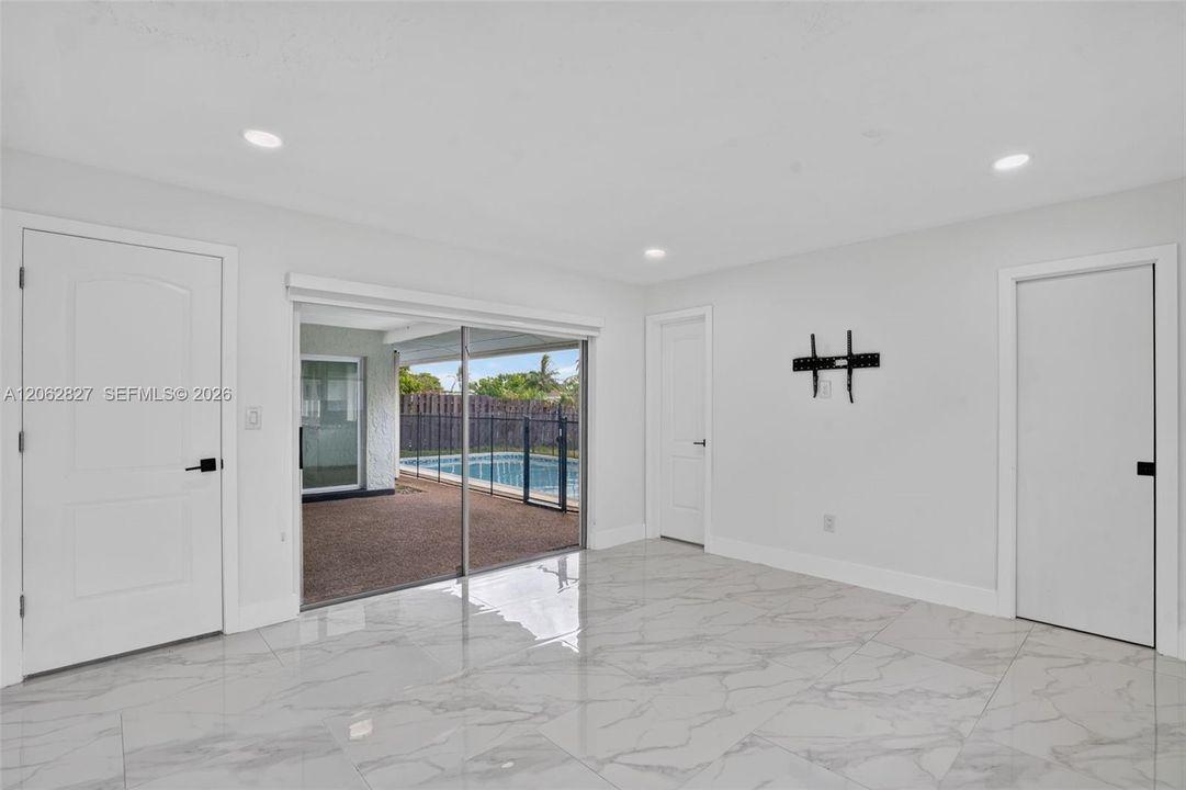 En Venta: $610,000 (3 camas, 2 baños, 1580 Pies cuadrados)