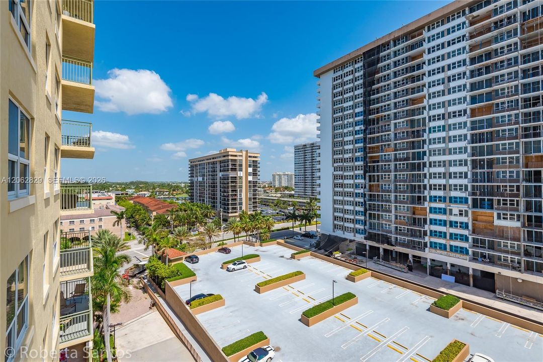 For Rent: $3,750 (2 beds, 2 baths, 1150 Square Feet)