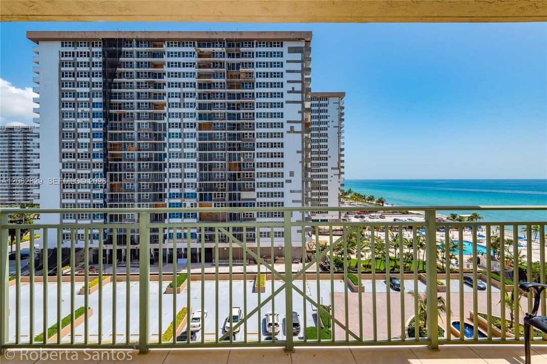 For Rent: $3,750 (2 beds, 2 baths, 1150 Square Feet)