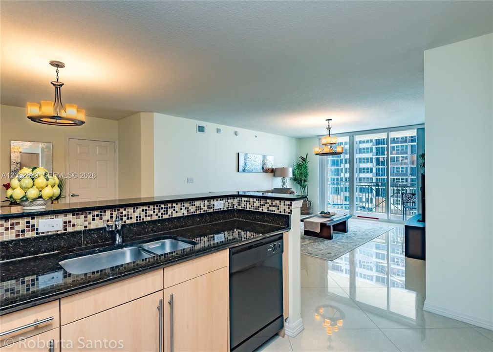 For Rent: $3,750 (2 beds, 2 baths, 1150 Square Feet)