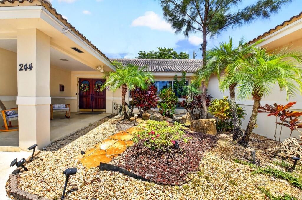 244 Walton Heath, Lake Worth FL 33462