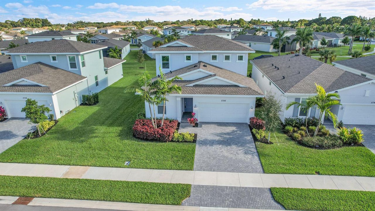 5742 Graceful Way