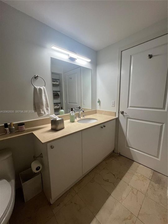 На продажу: $395,000 (1 спален, 1 ванн, 630 Квадратных фут)