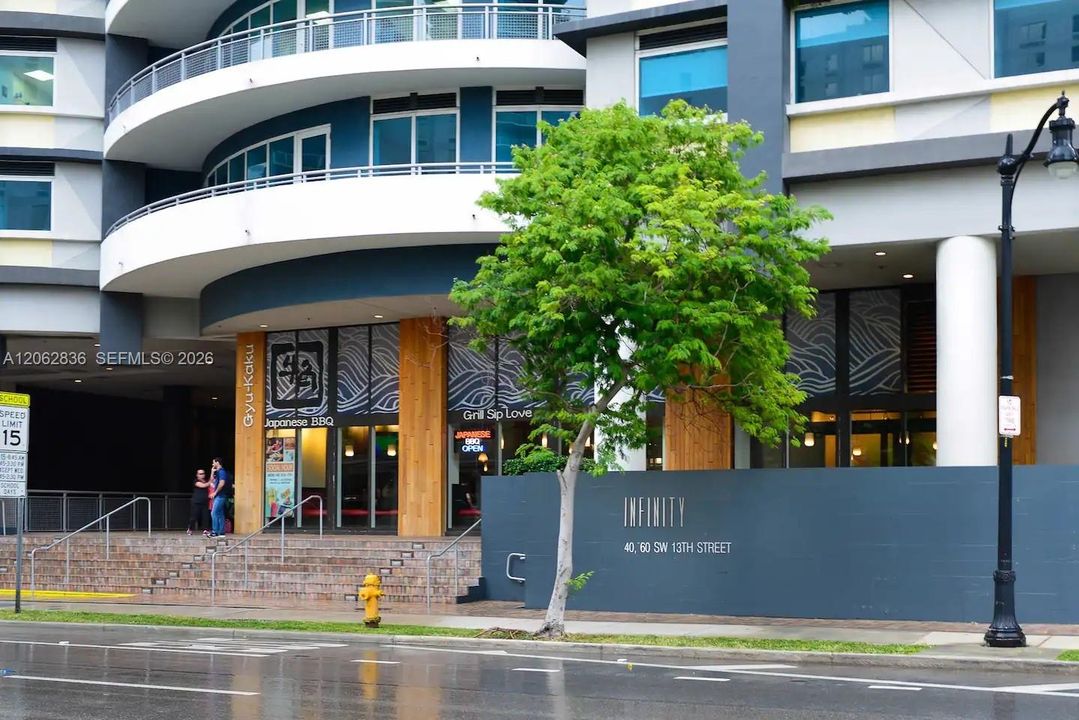 En Venta: $465,000 (1 camas, 1 baños, 877 Pies cuadrados)