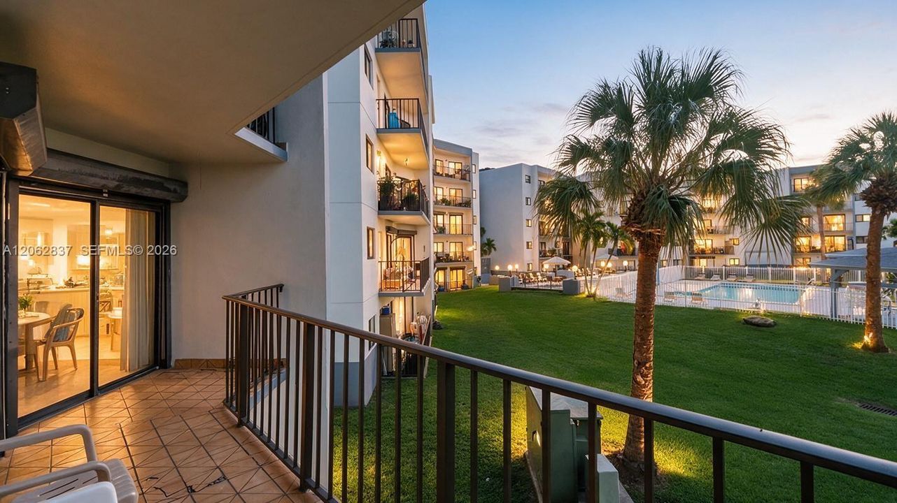 En Venta: $275,000 (3 camas, 2 baños, 994 Pies cuadrados)