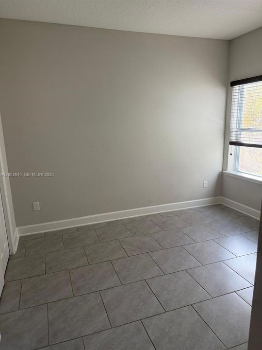 В аренду: $2,450 (3 спален, 2 ванн, 1644 Квадратных фут)