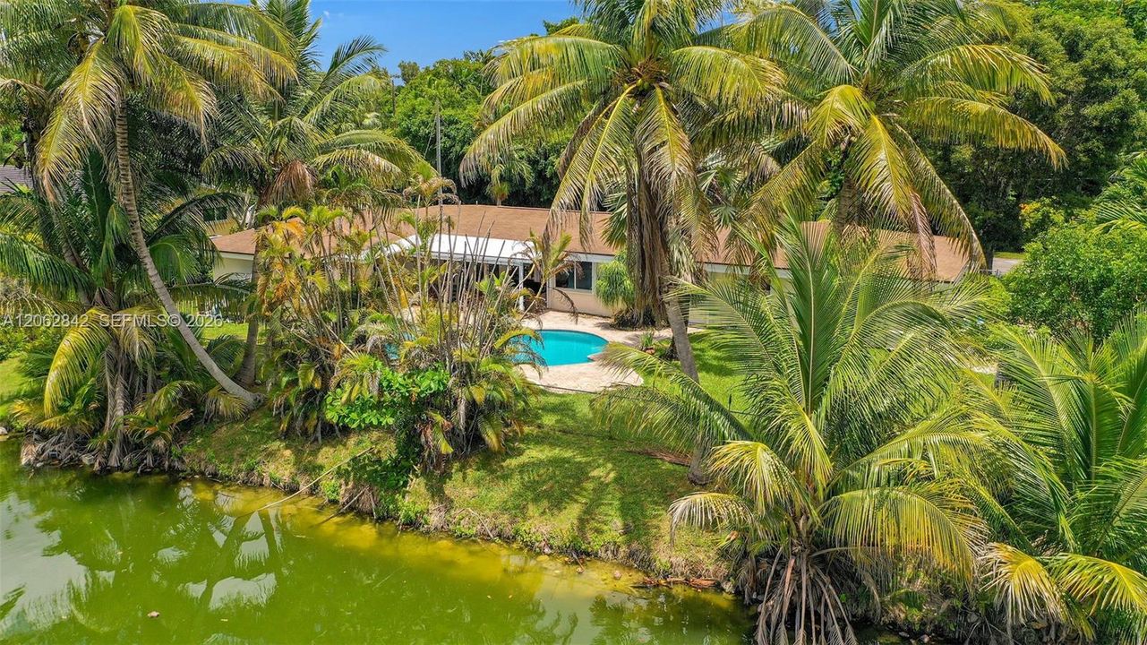 For Sale: $1,700,000 (4 beds, 3 baths, 2822 Square Feet)