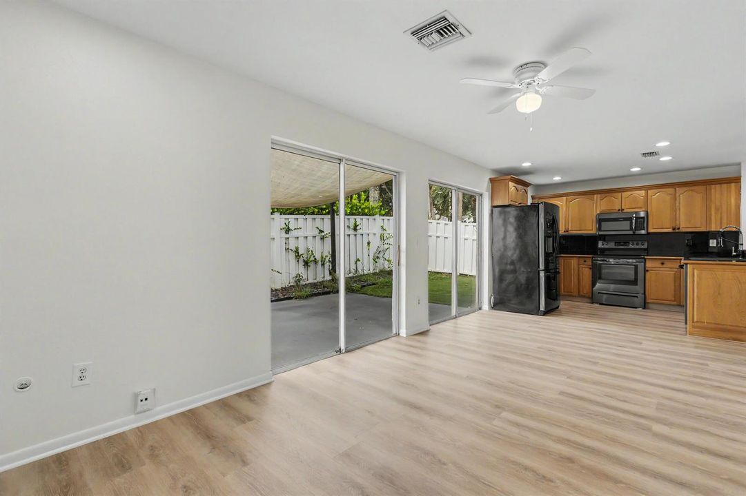Family room/kitchen