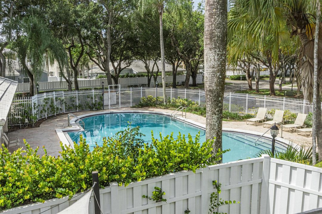 Community pool