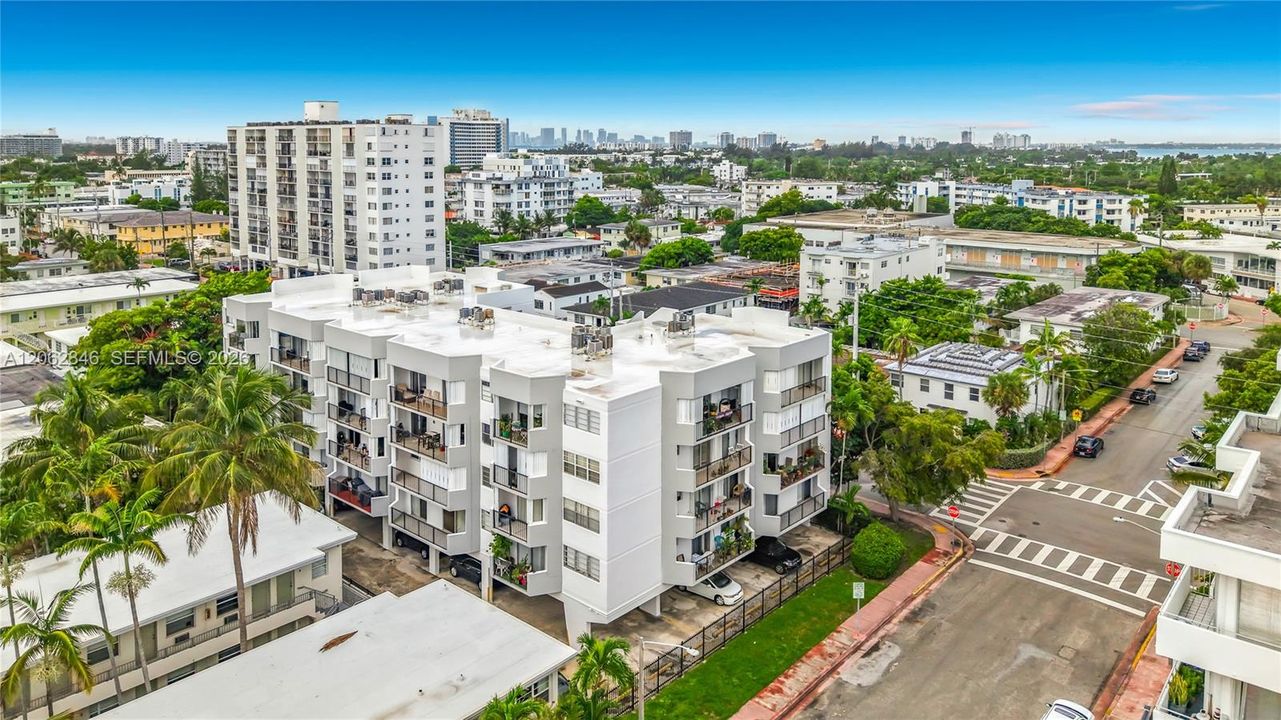 На продажу: $360,000 (1 спален, 1 ванн, 901 Квадратных фут)