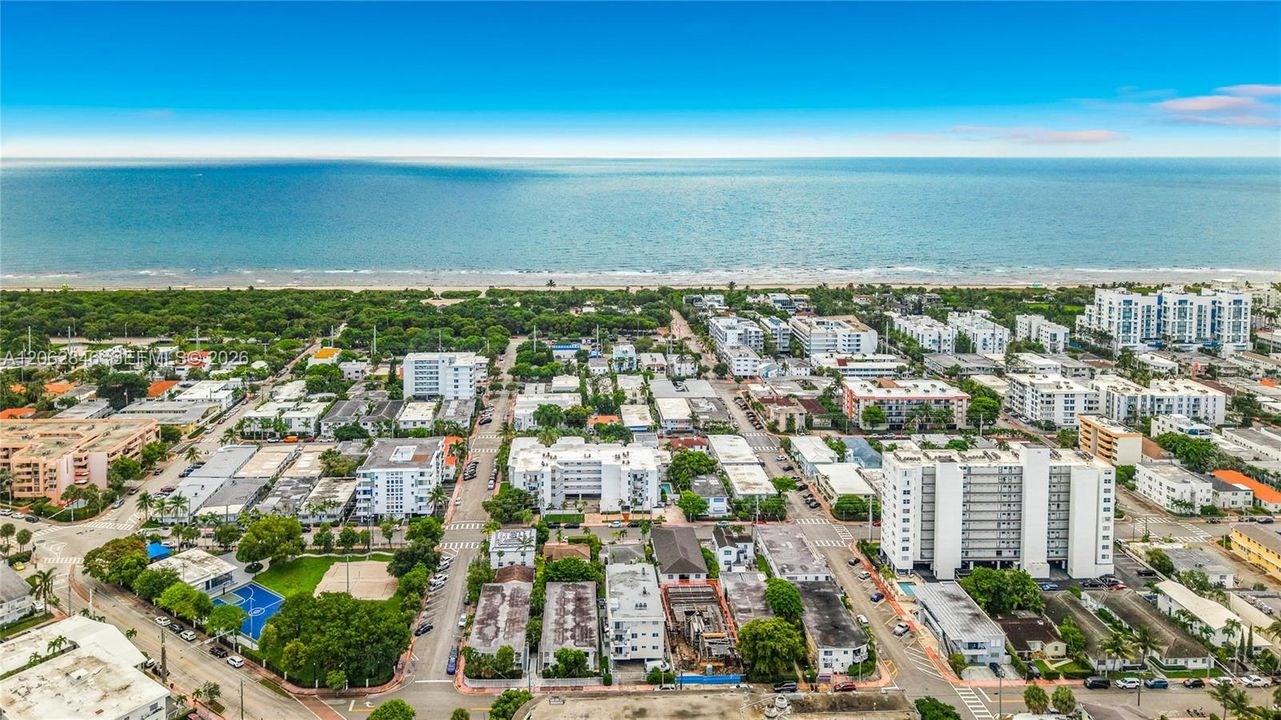 На продажу: $360,000 (1 спален, 1 ванн, 901 Квадратных фут)
