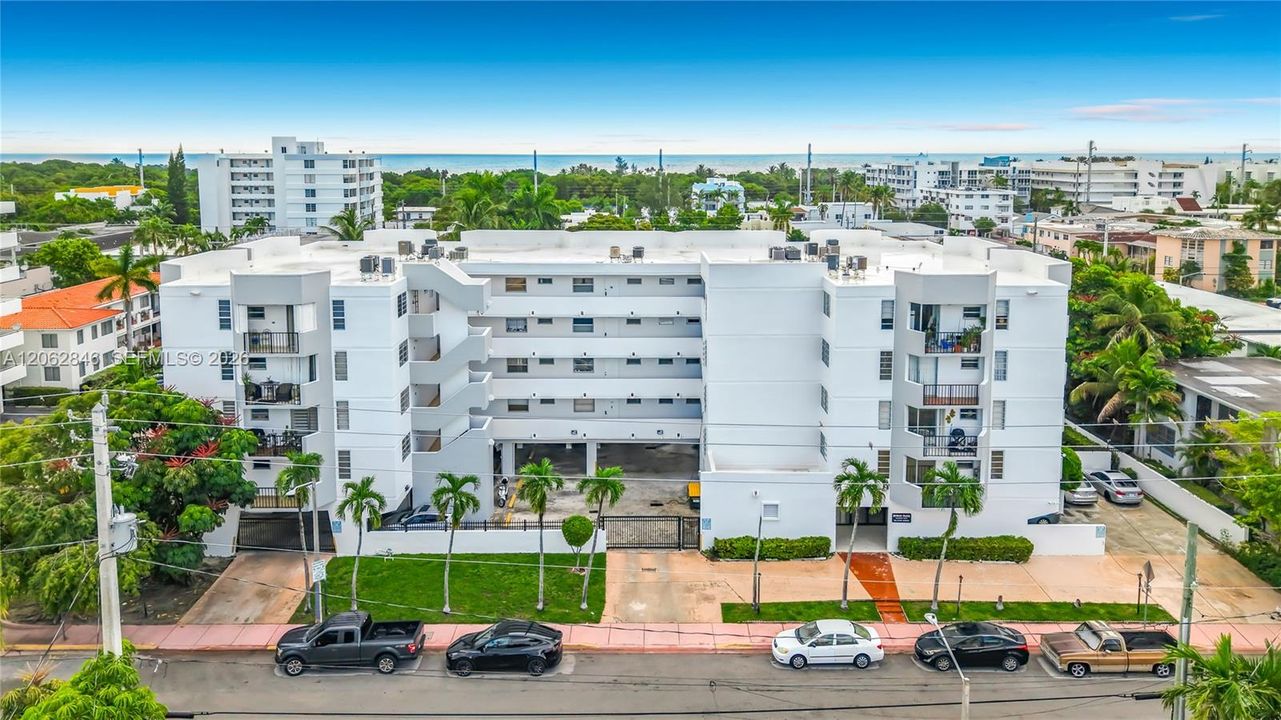 На продажу: $360,000 (1 спален, 1 ванн, 901 Квадратных фут)