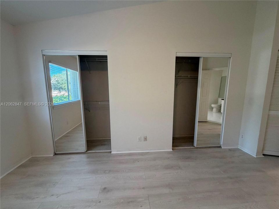 For Rent: $2,350 (2 beds, 1 baths, 1050 Square Feet)