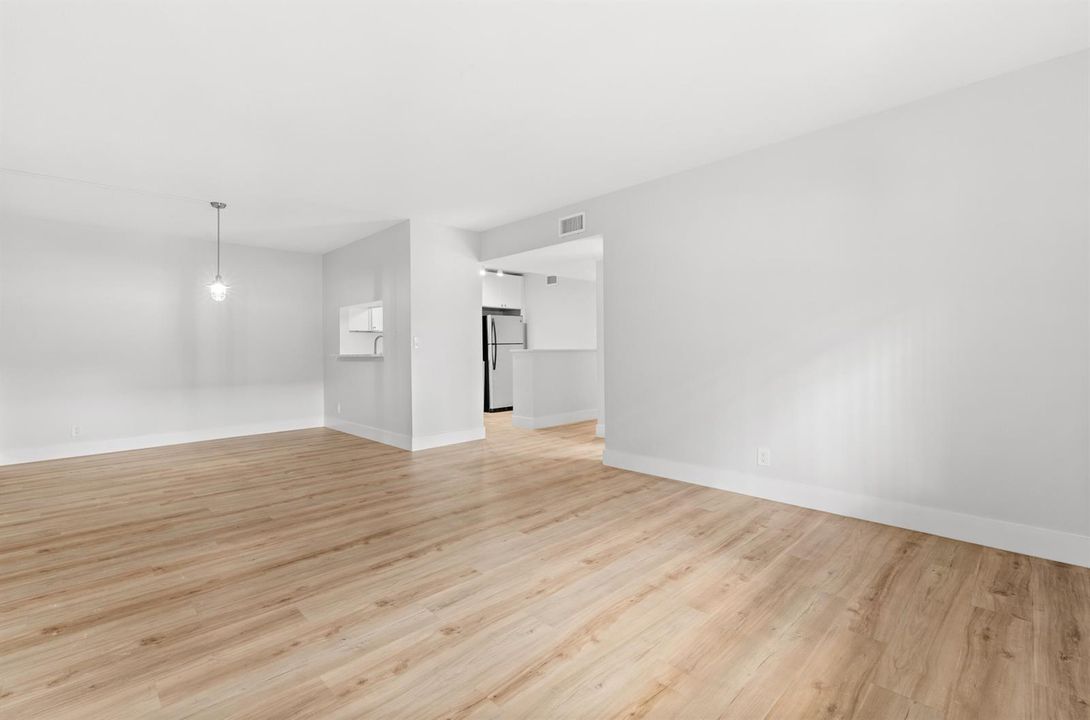 6446 Chasewood Dr_Large-4