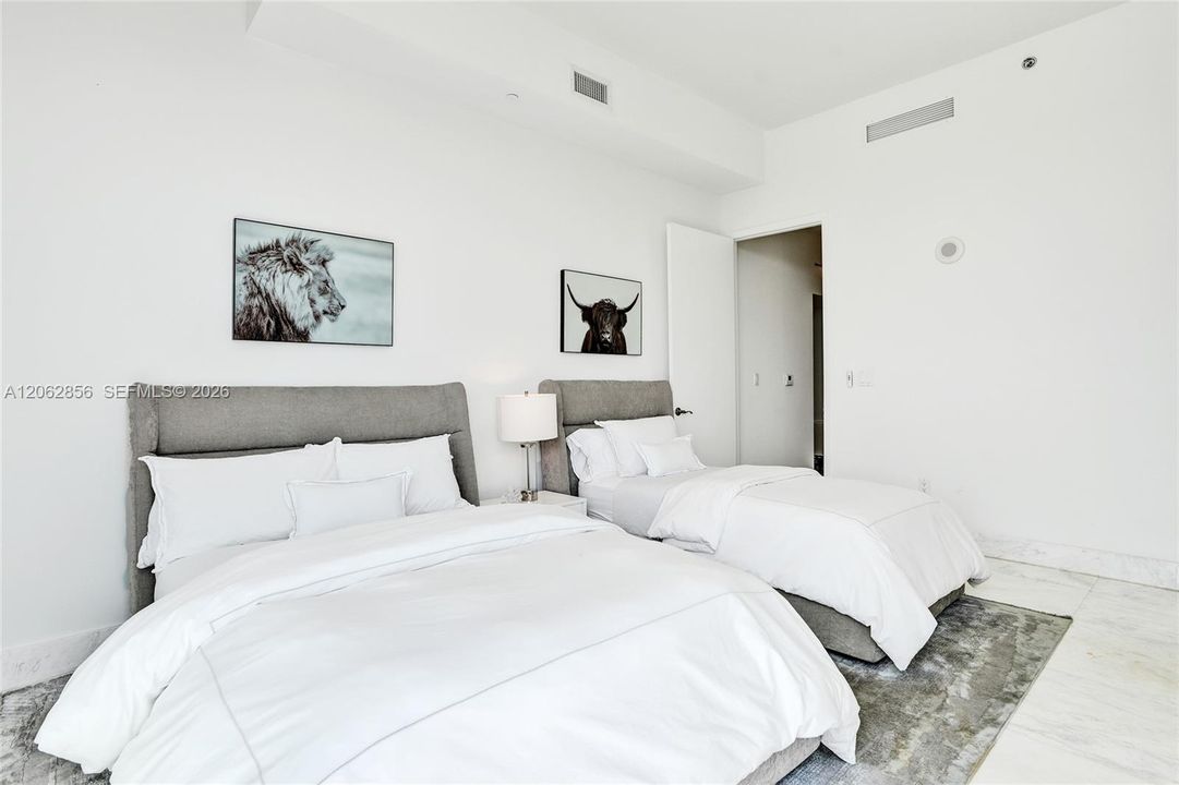 En Renta: $16,800 (3 camas, 3 baños, 2327 Pies cuadrados)