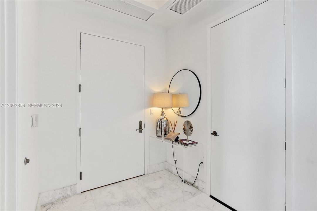 En Renta: $16,800 (3 camas, 3 baños, 2327 Pies cuadrados)